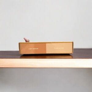 Charlotte Tilbury bronze, and glow, in the color light medium